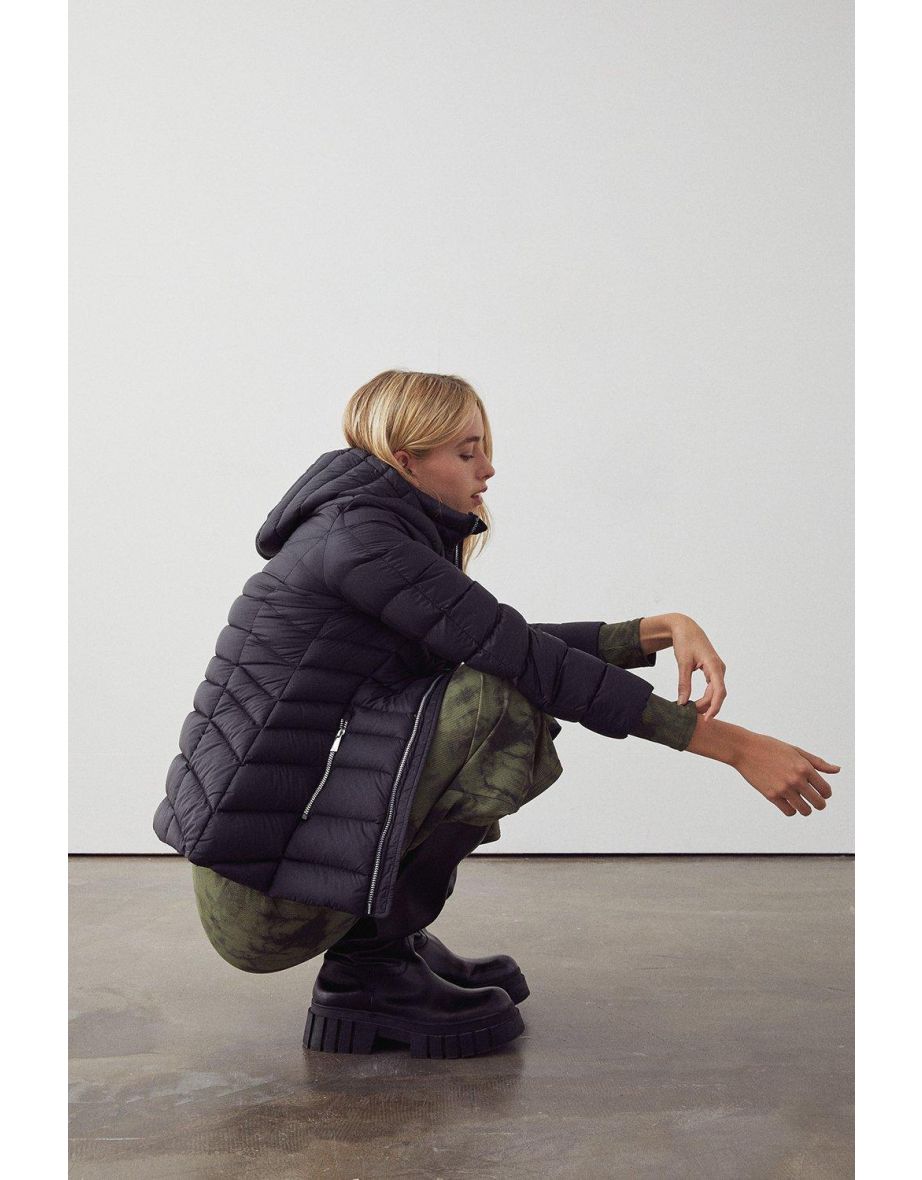 Lightweight Short Packable Padded Jacket