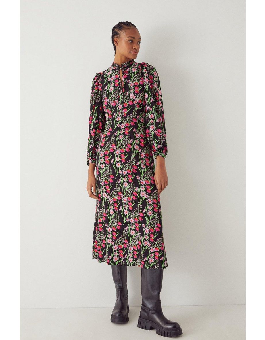 Buy Dresses Warehouse in Qatar VogaCloset