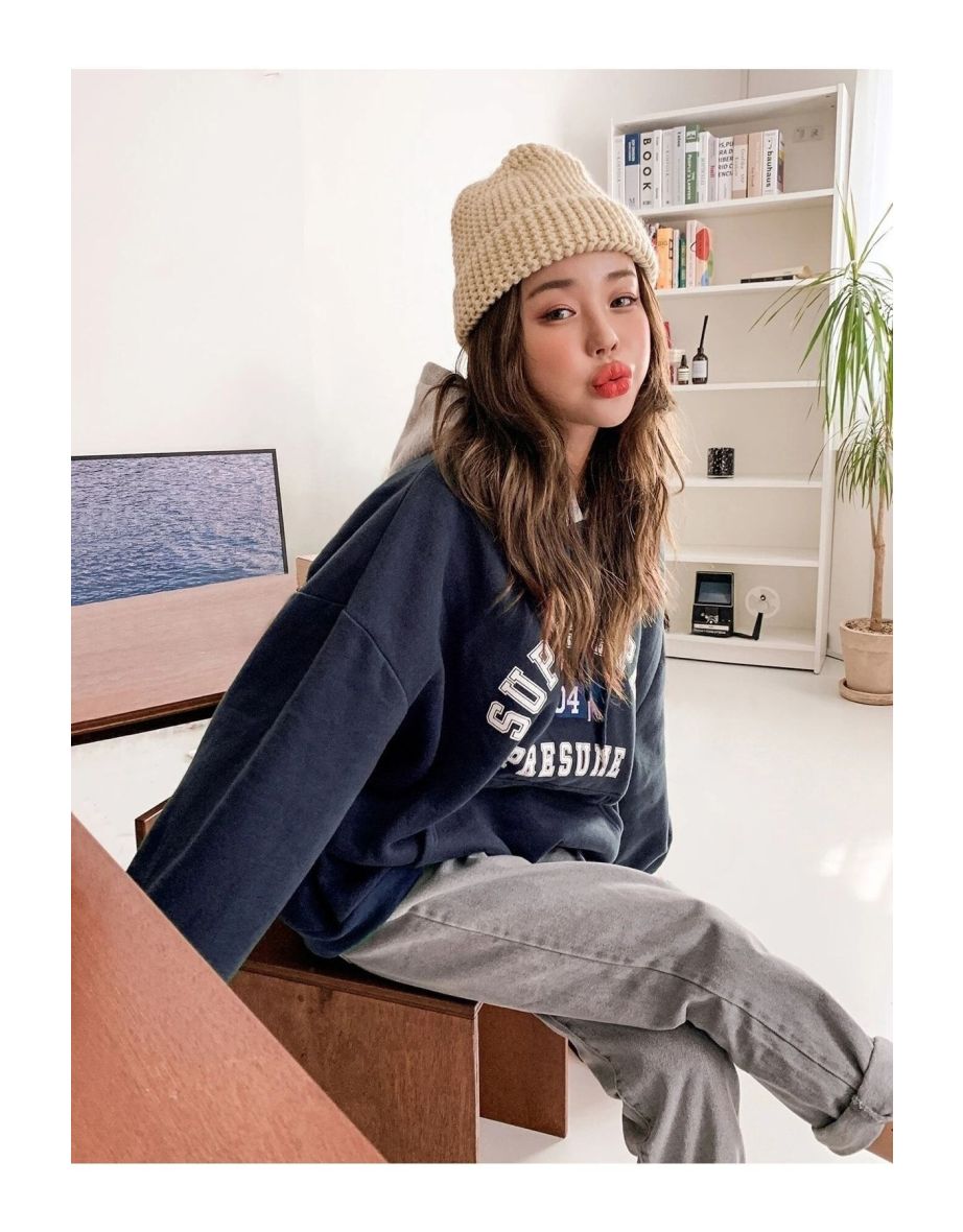 Women's Navy Blue Suppose Printed Oversized Sweatshirt.