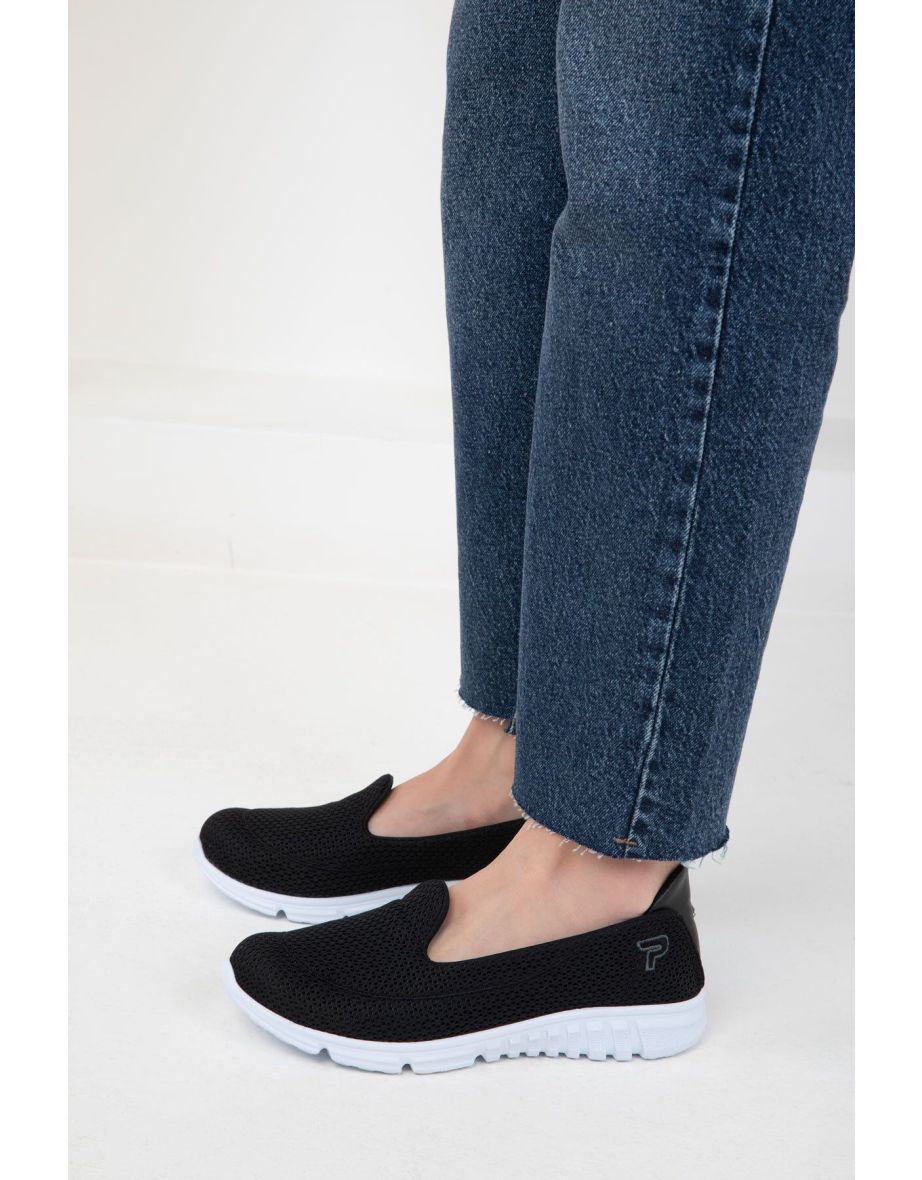 Black Women's Sneaker