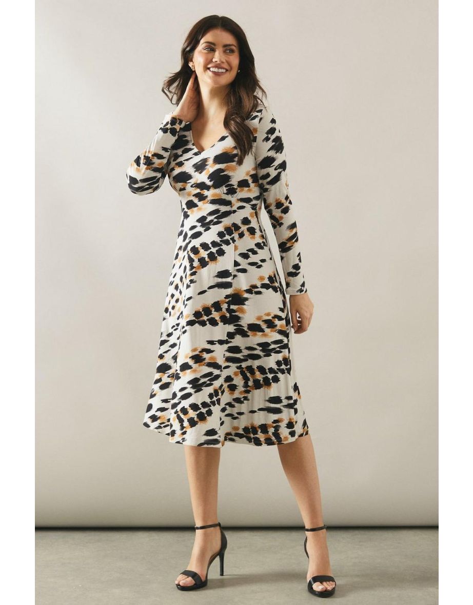 Scoop Neck Animal Print Jersey Midi Dress