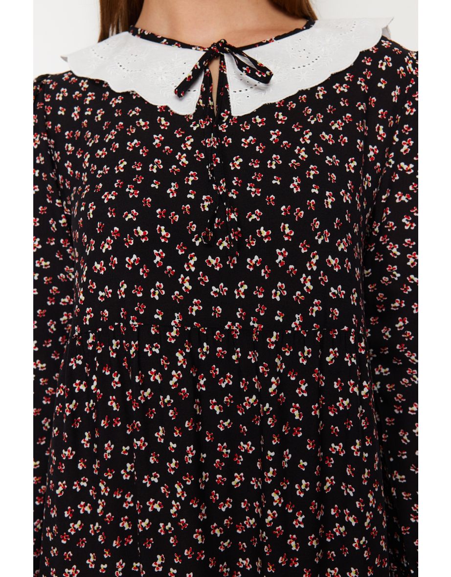 Black Floral A-Line Maxi Dress with Long Sleeves - 5