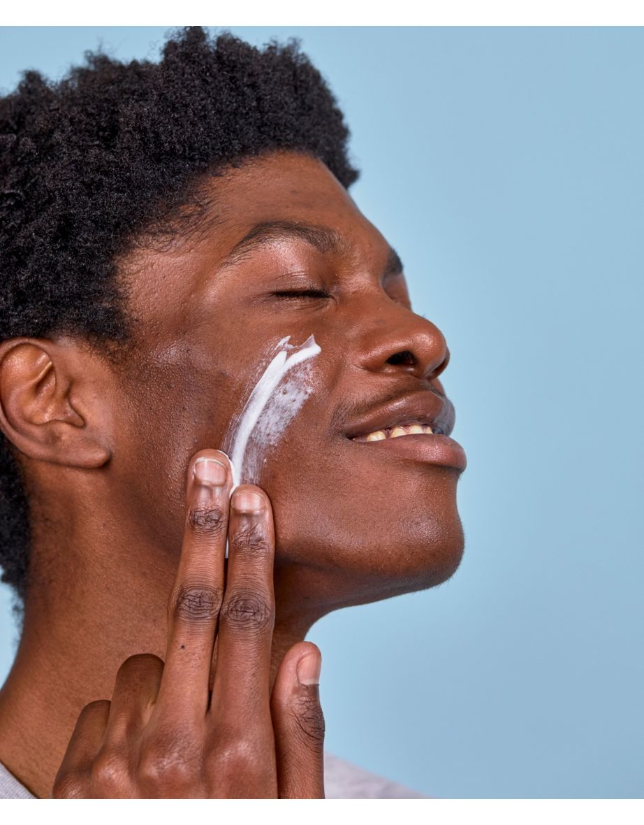 Anti-Breakout Facial Moisturiser - 3