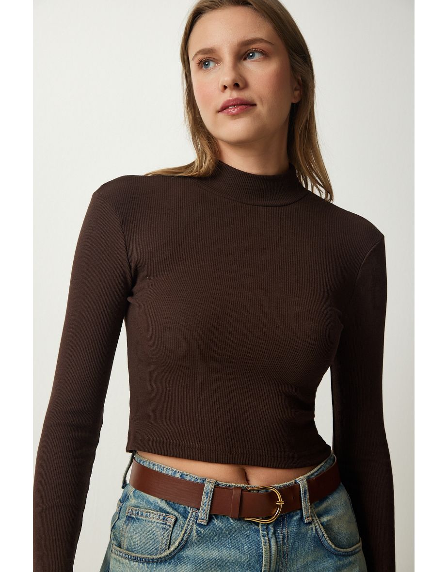 Women's Dark Brown Ribbed Turtleneck Crop Knitted Blouse