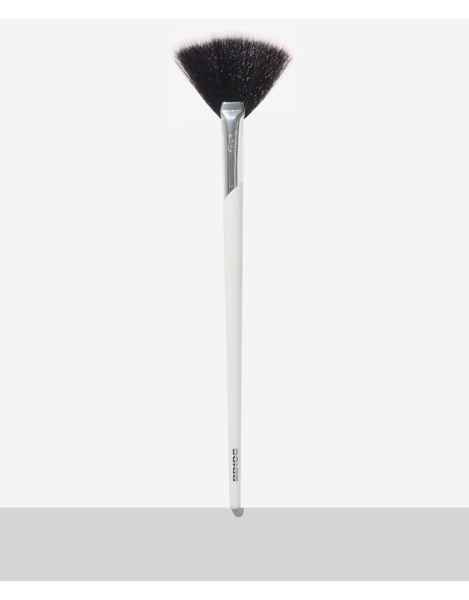 Highlighter Fan Brush BB106