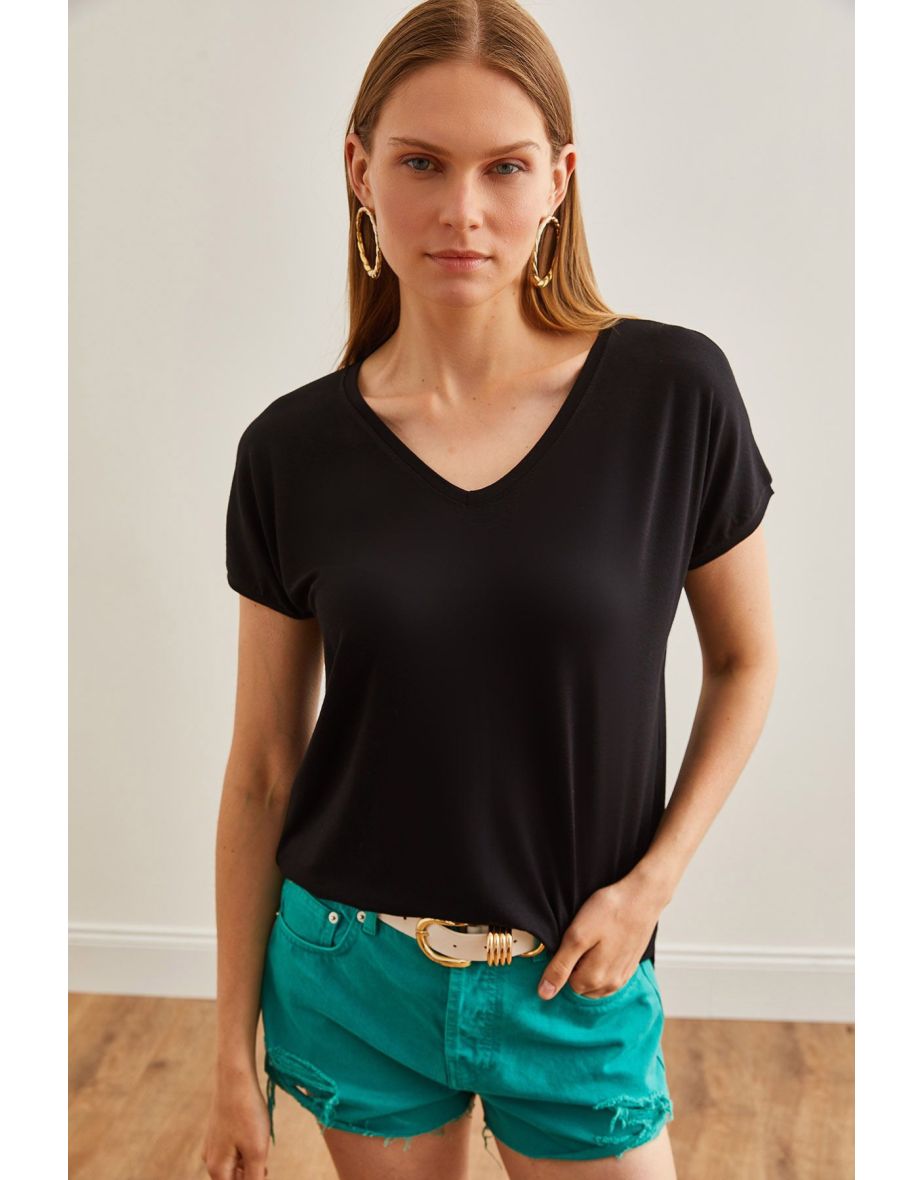 Women's Black V-Neck Bat Knitted Viscose T-Shirt