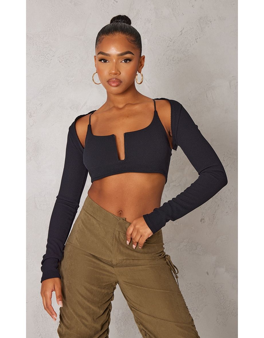 Buy Tops T Shirts Prettylittlething in Bahrain VogaCloset