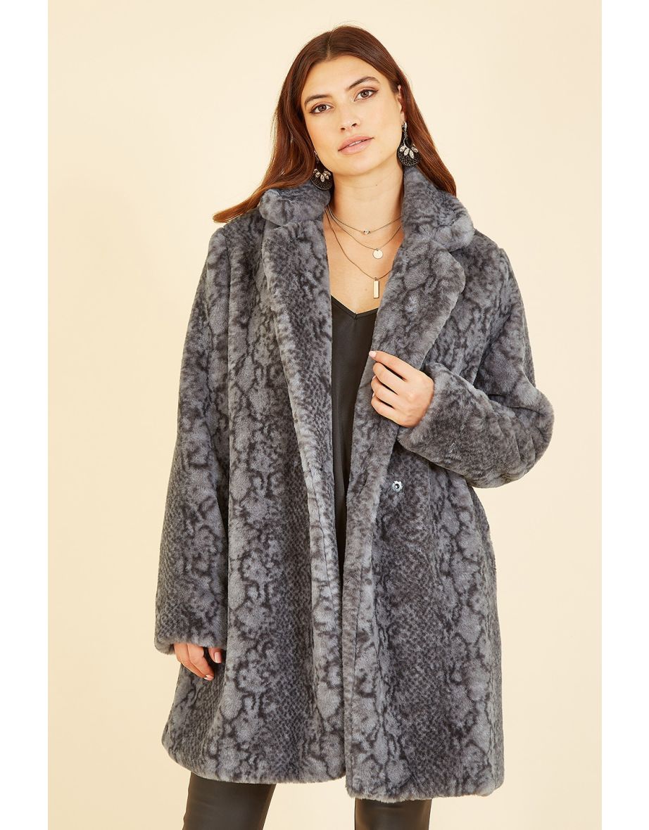 Shop Yumi Grey Snakeskin Print Faux Fur Coat Online in Bahrain VogaCloset