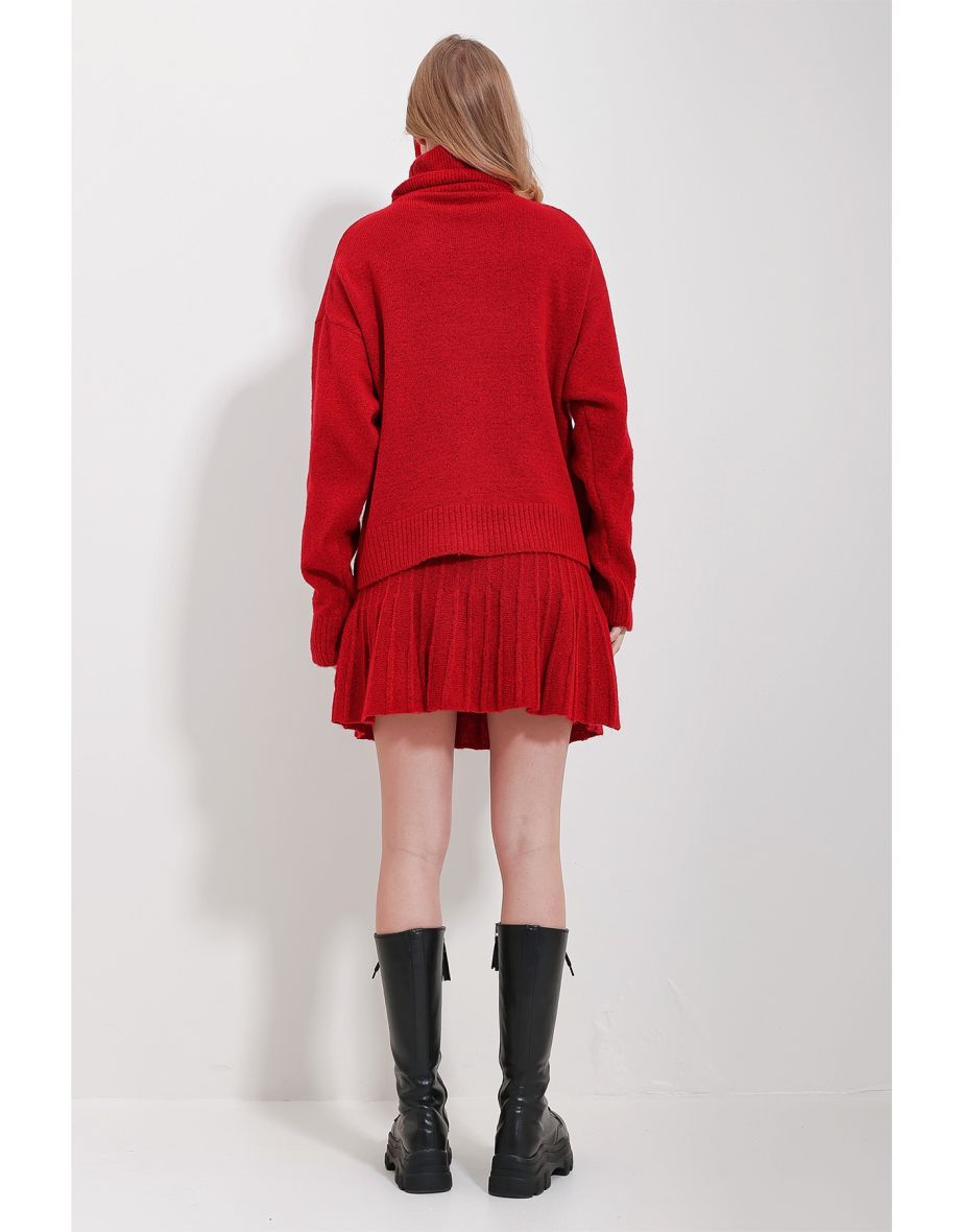 Women's Red Turtleneck Sweater And Pleated Skirt Set - 4