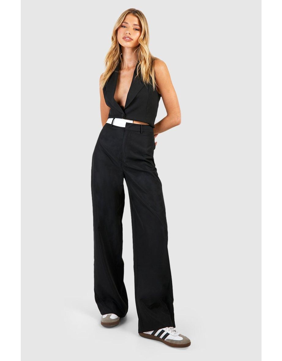 Buy Boohoo Trousers in Saudi, UAE, Kuwait and Qatar