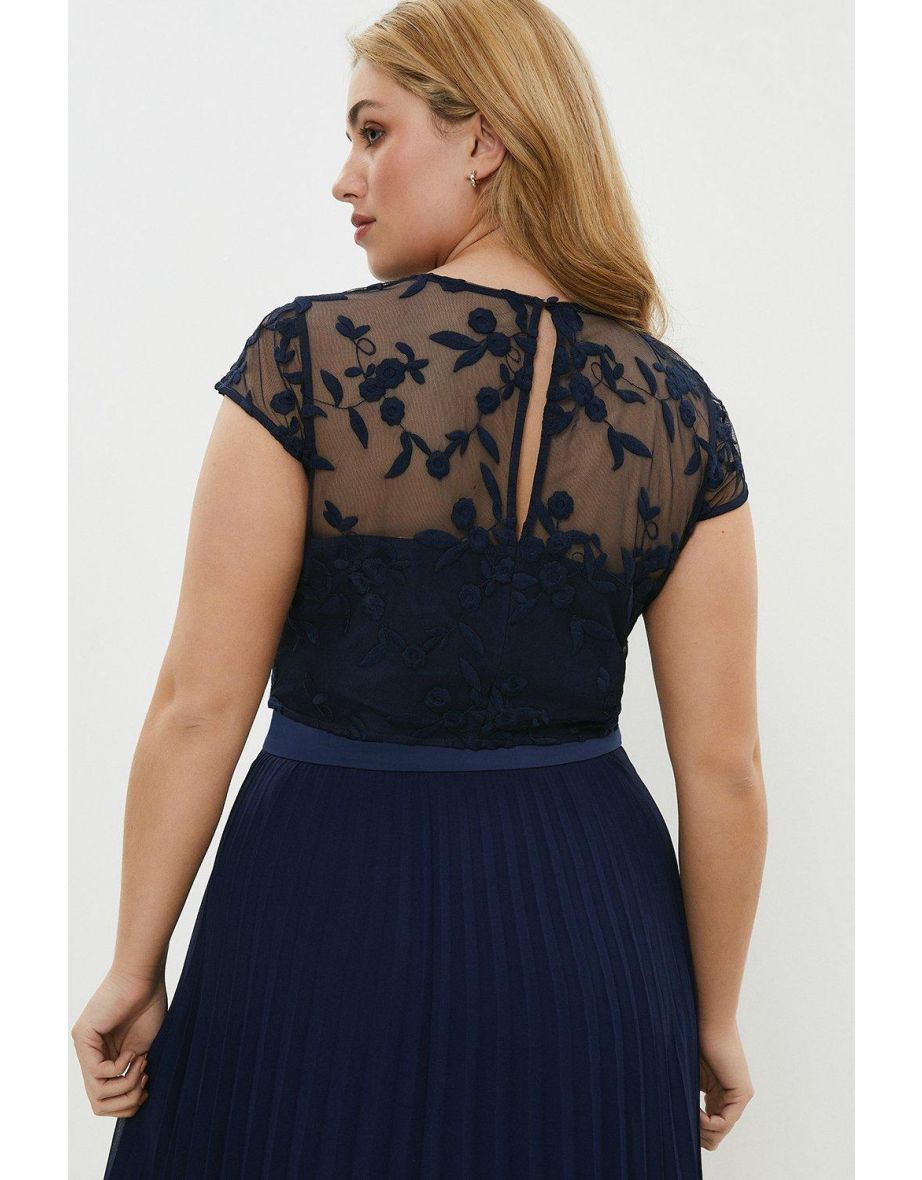 Curve Embroidered Cap Sleeve Top - 2