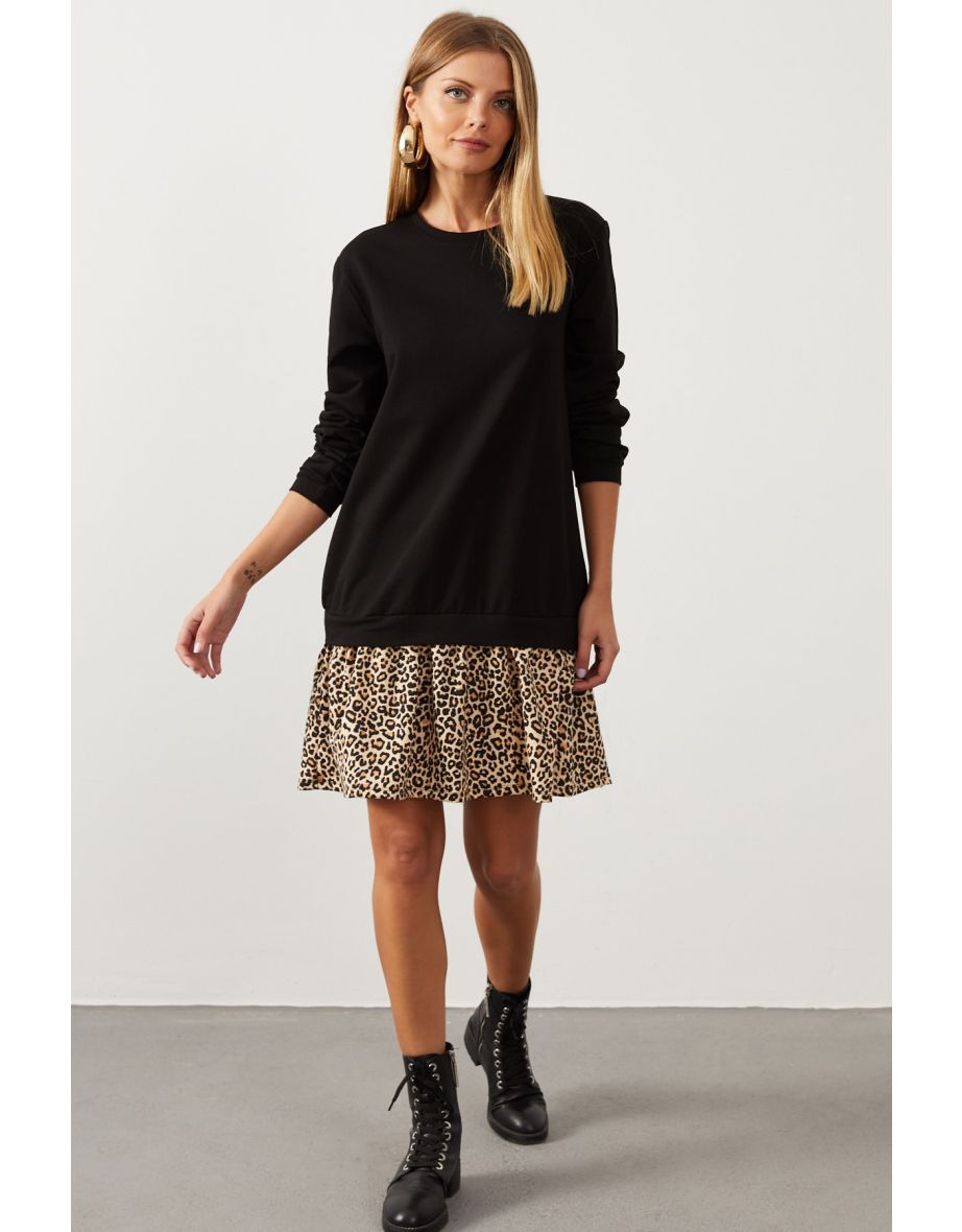 Black A-Line Midi Skater Dress with Long Sleeves