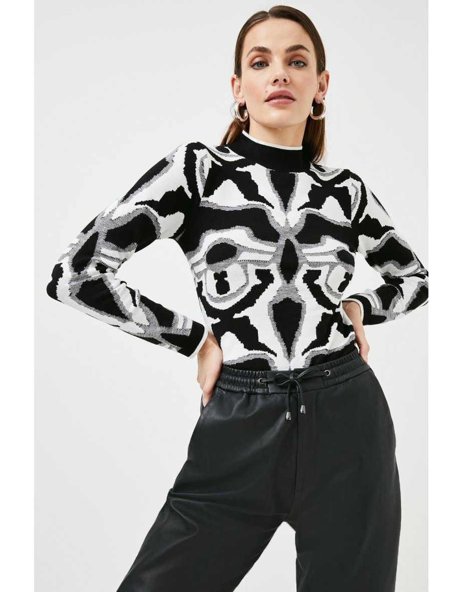 Textured Jacqaurd Knitted Jumper
