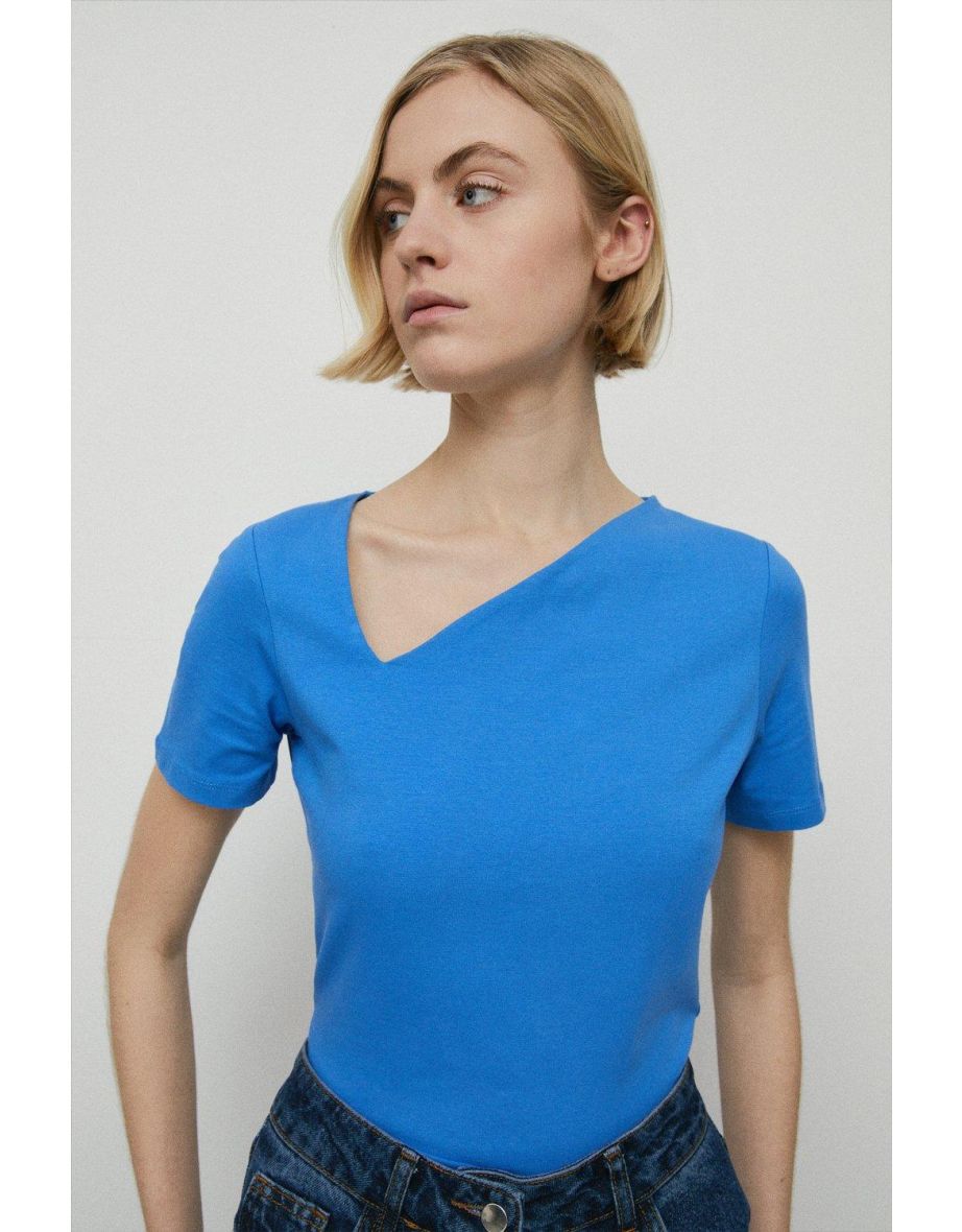 Clean Cotton Asymmetric Top