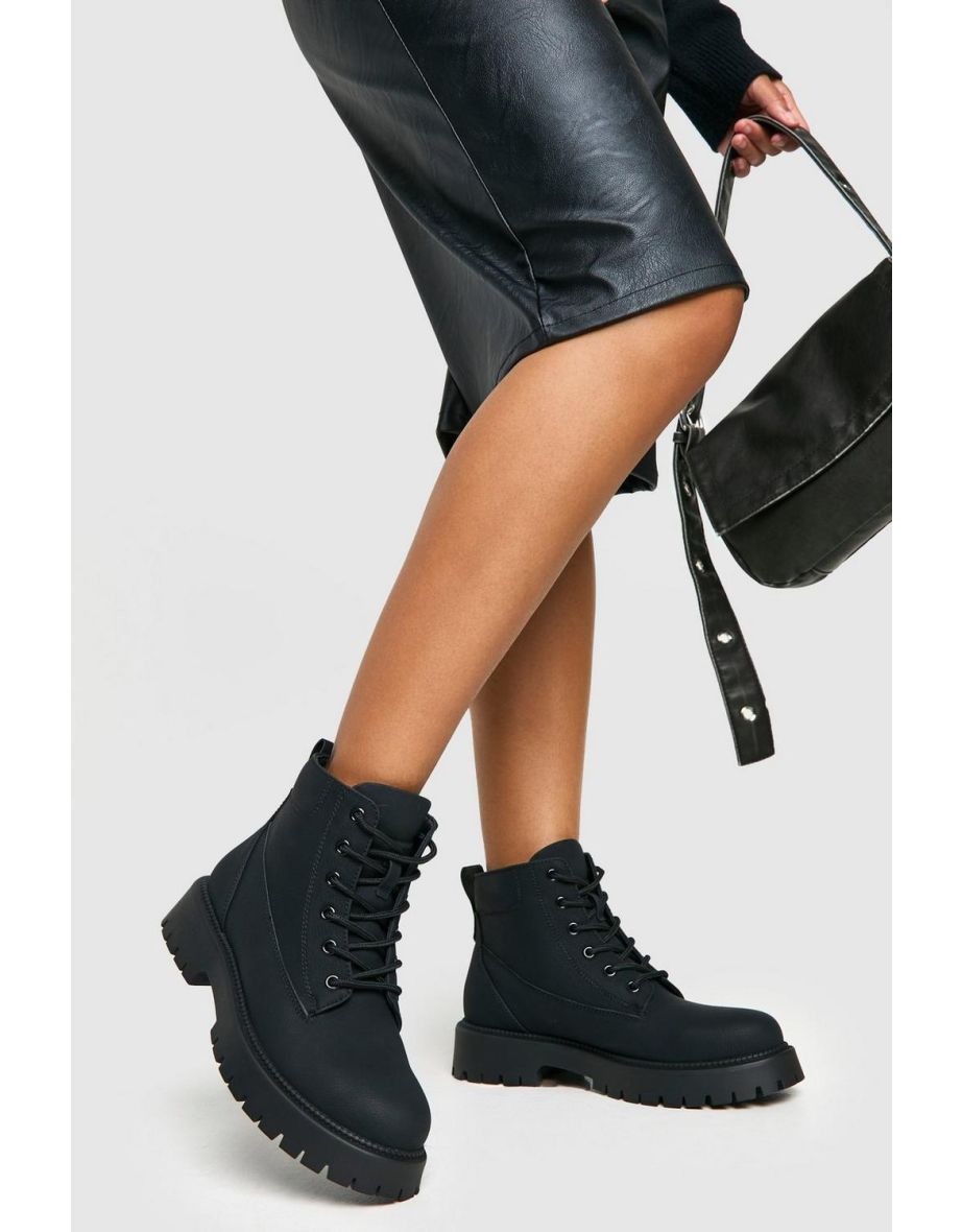 Chunky Lace Up Hiker Boots - black