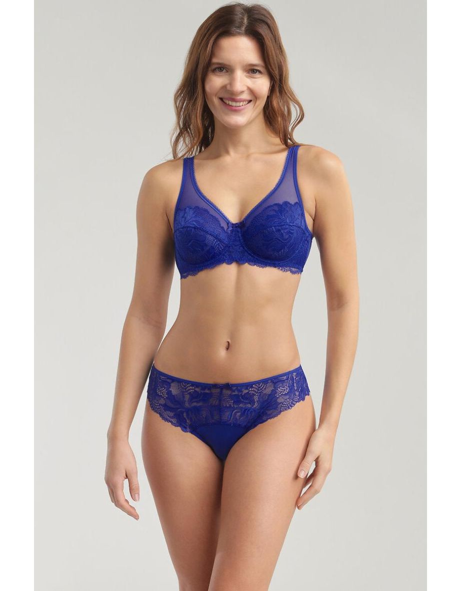 Generous Lace Full Cup Bra