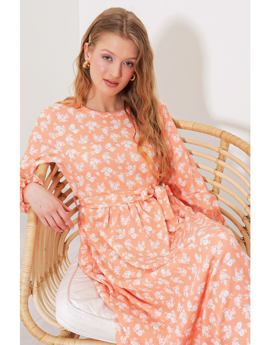 Women's Salmon Ecru Floral Patterned Knitted Hijab Dress - 4