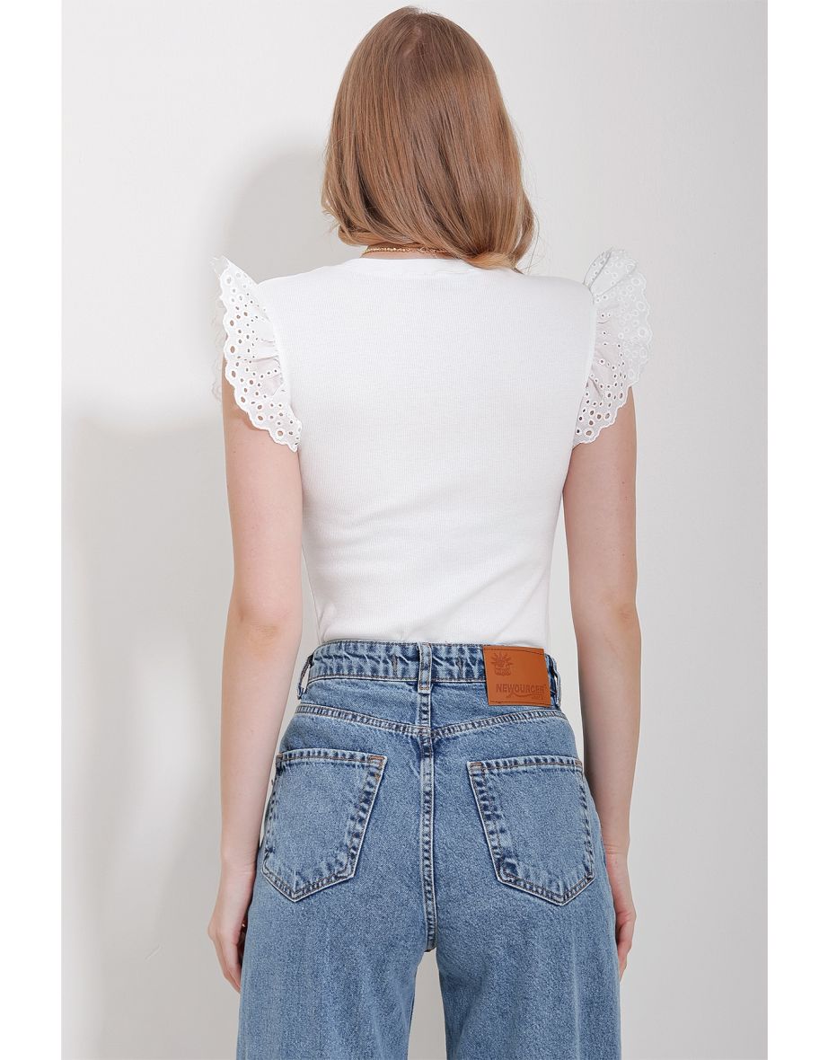 Women's White Crew Neck Sleeve Scalloped Blouse - 3