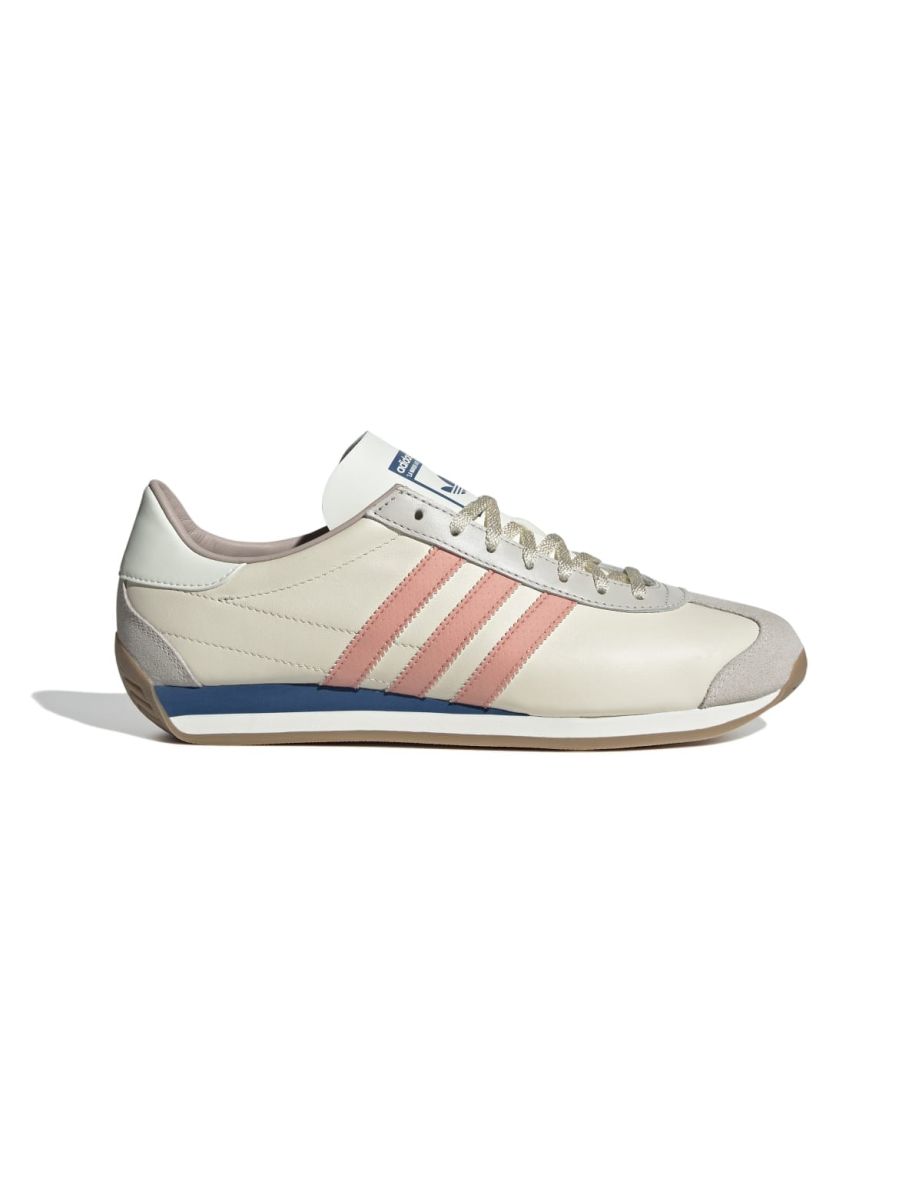 Shop Men s adidas Originals Country OG Shoes in White Online in Qatar VogaCloset