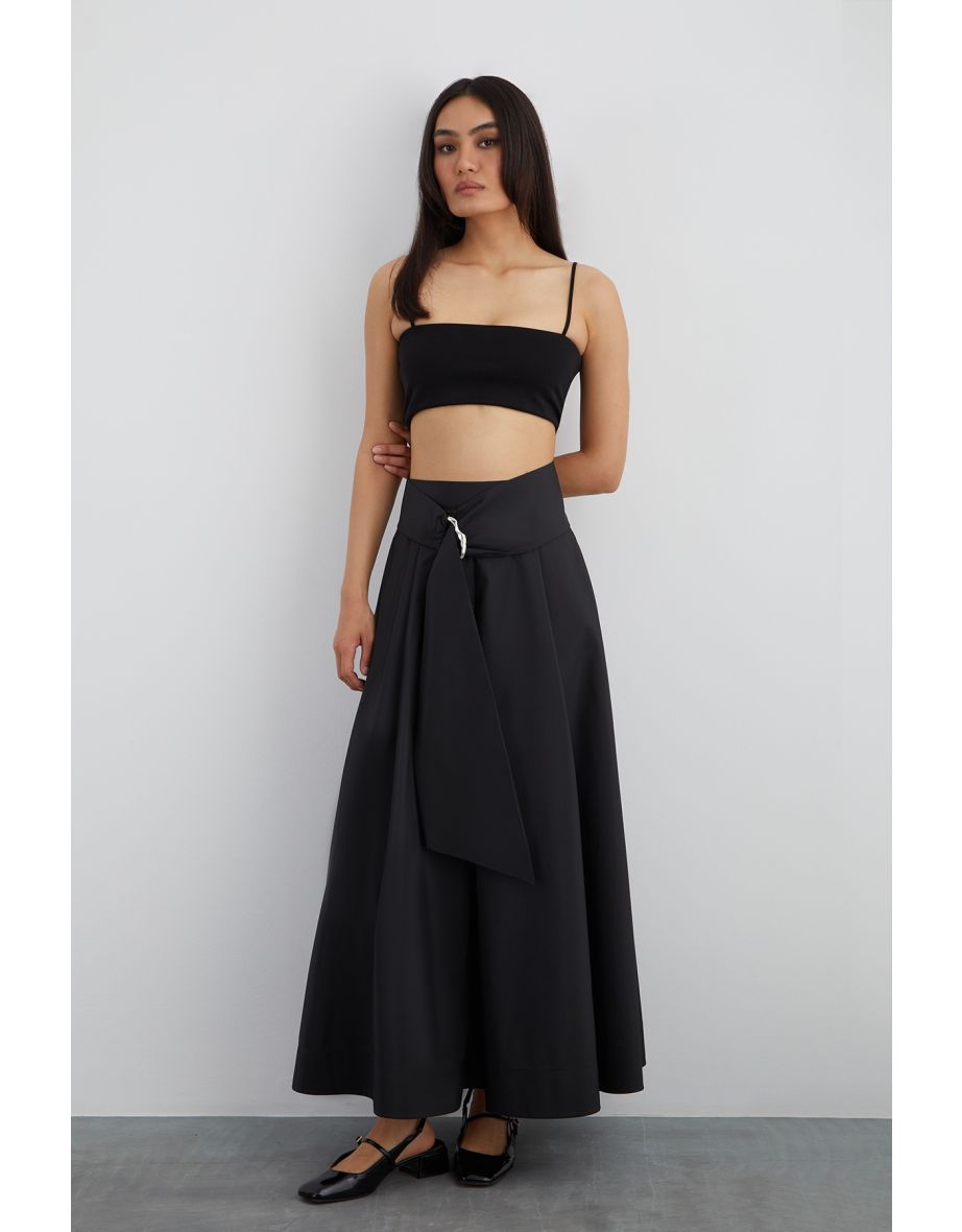 Metal Belt Buckle Detail Pleated Midi Skirt