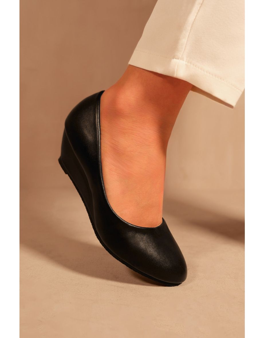 KIERAN PLATFORM LOW WEDGE MID HEEL COURT SHOES IN BLACK - 3