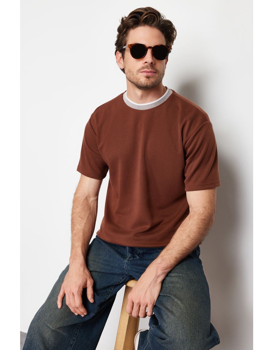 Limited Edition Basic Brown Men's Relaxed/Comfortable Fit Knitwear Banded Short Sleeve Textured Pique T-Shirt