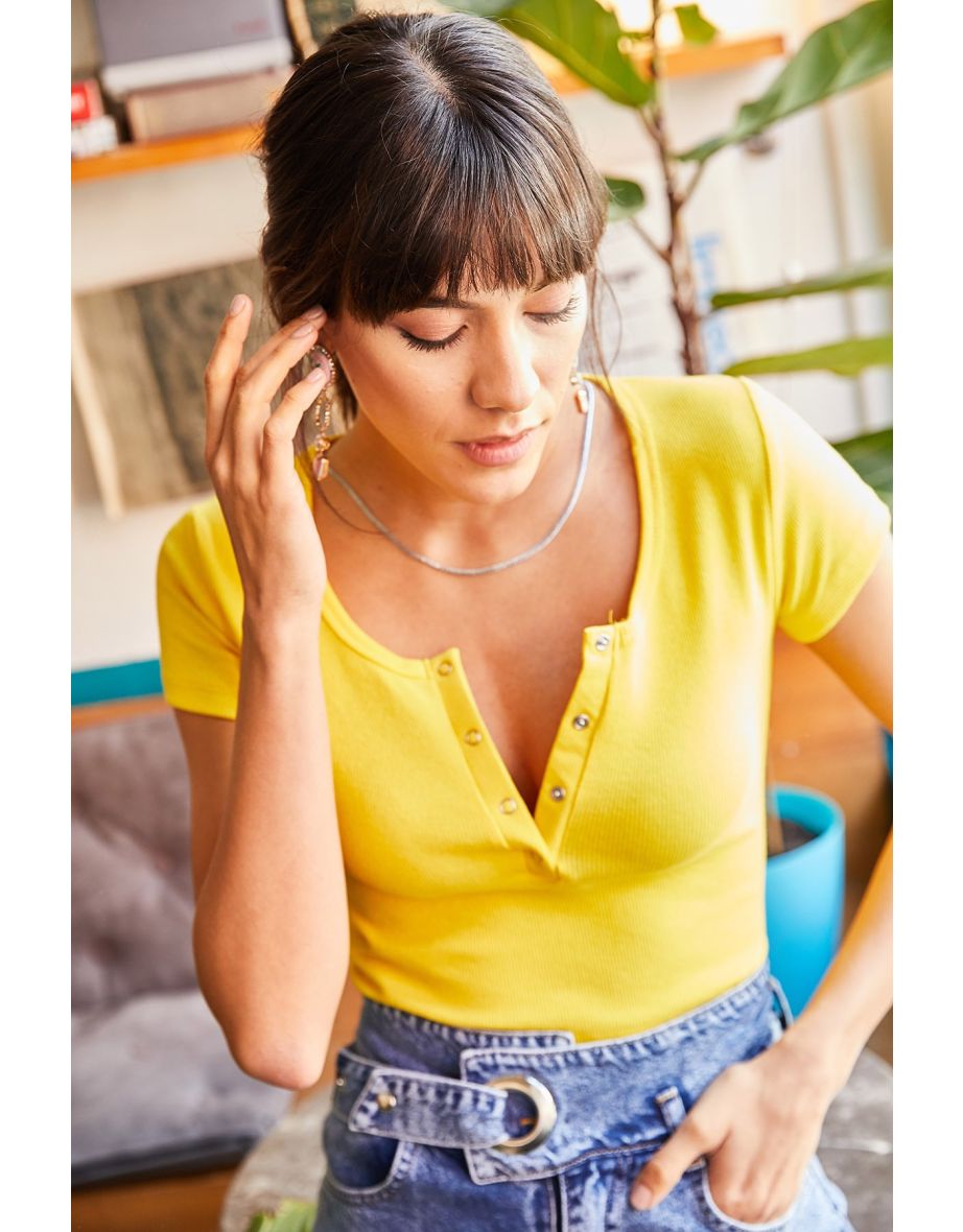 Blouse - Yellow - Fitted - 4