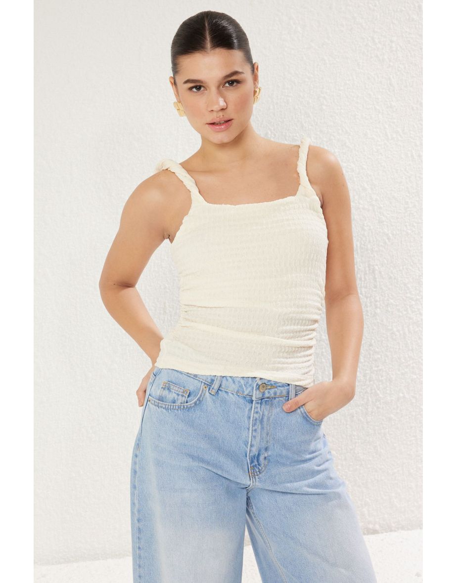 Ecru Textured Fitted/Body-Sit Twisted Sleeve Detailed Knitted Blouse