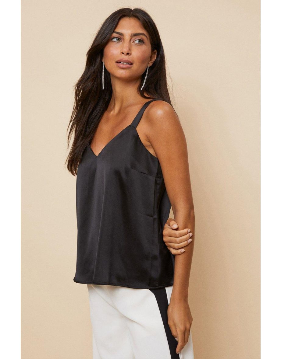 Buy Tops T Shirts Wallis in Oman VogaCloset