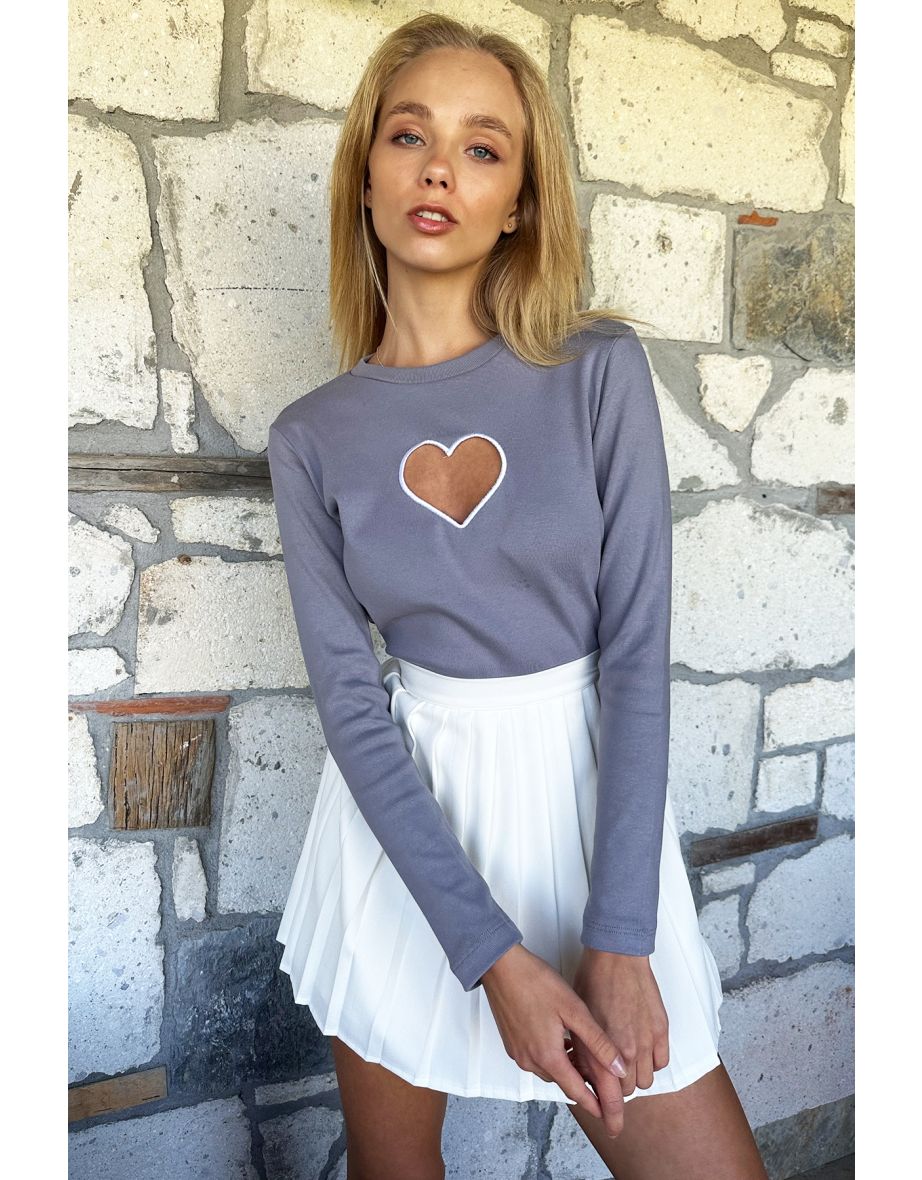 Women's Gray Crewneck Camisole Blouse with Heart Embroidery Decollete