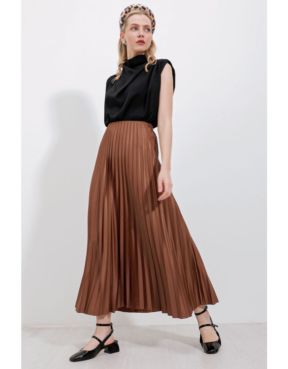 Shop Leather Look Pleated Skirt Online in Oman VogaCloset