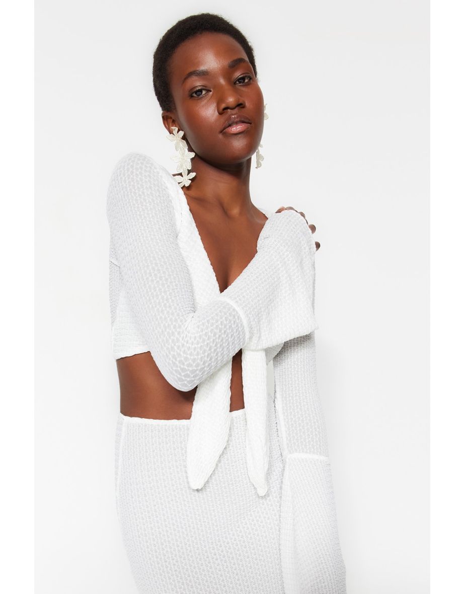 Two-Piece Set - White - Fitted - 7