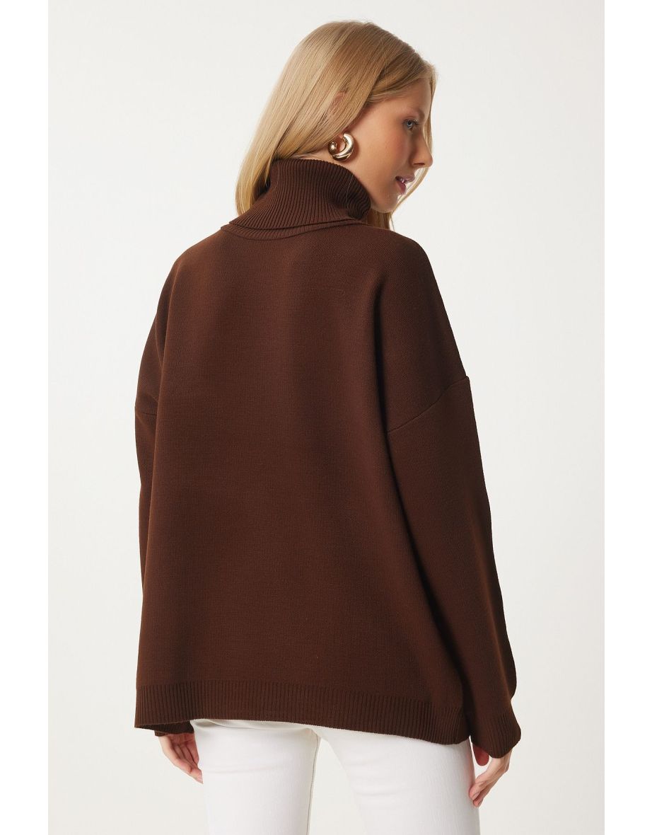 Women's Brown Turtleneck Oversize Knitwear Sweater - 4