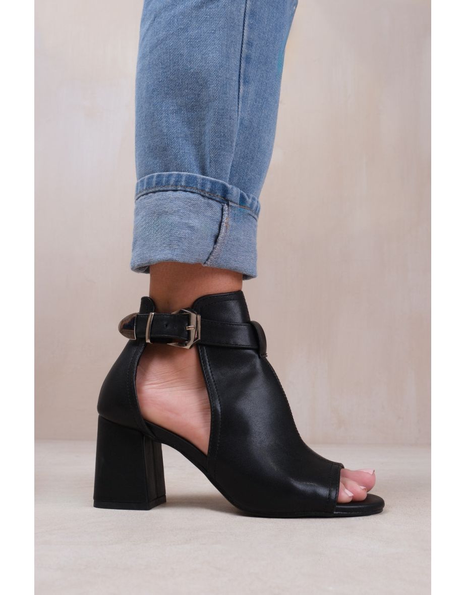 LISA BLOCK HEEL WITH SIDE BUCKLE AND OPEN TOE FRONT IN BLACK - 2