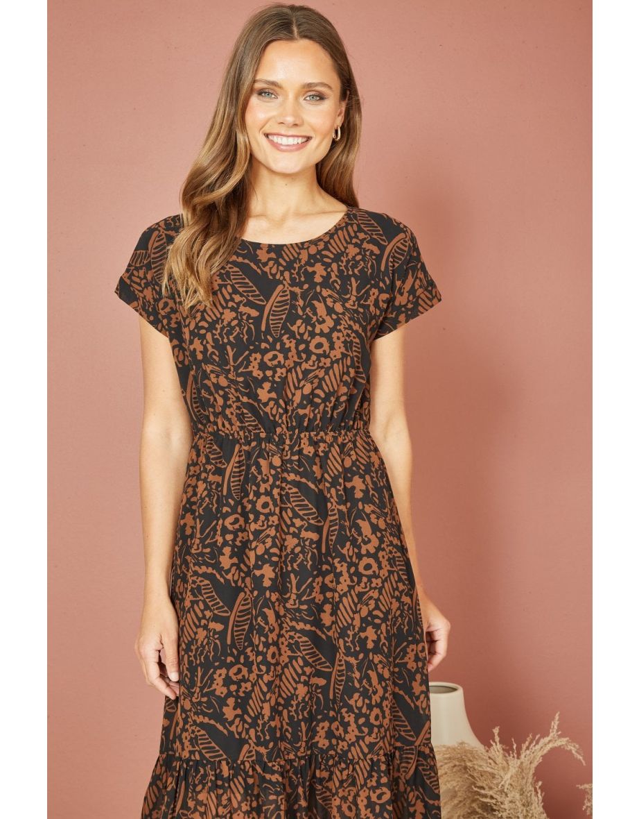 Shop Mela Black Leaf Print Relaxed Fit Skater Dress Online in Bahrain VogaCloset