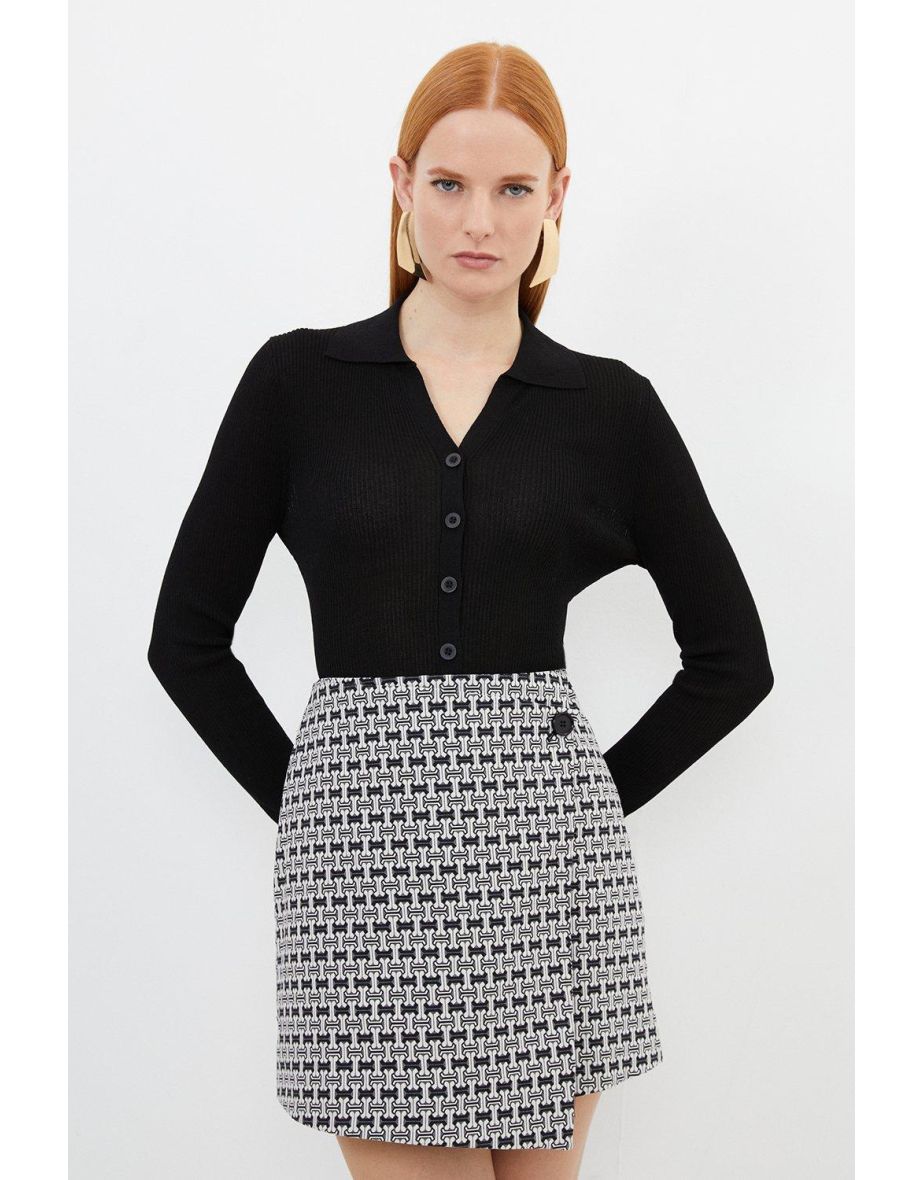 Shop Geo Jacquard Button Detail Mini Skirt Online in Iraq VogaCloset