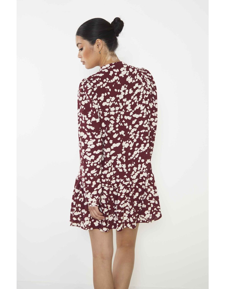 Glamorous Burgundy Cream Abstract Mini Dress with Ruffle Hem and Long Sleeves - 2