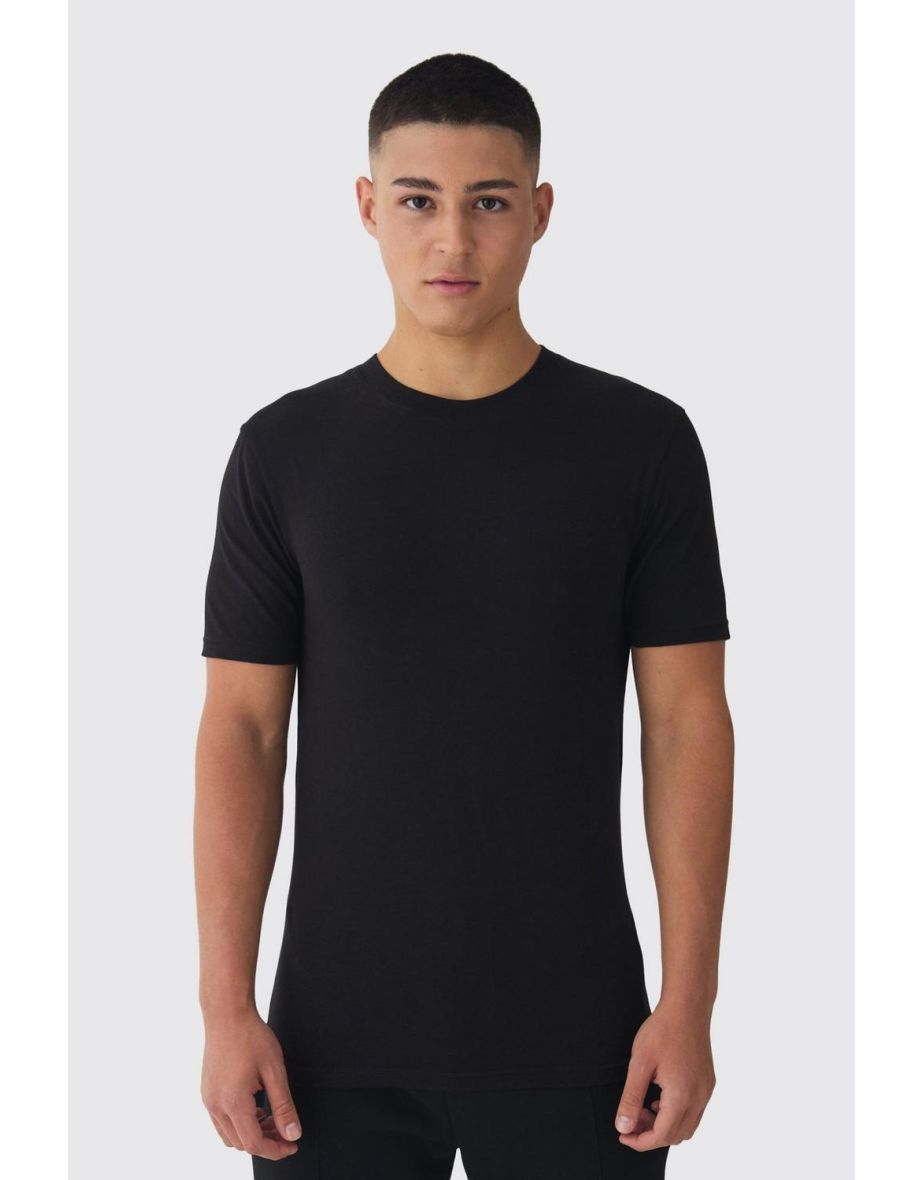 Basic Muscle Fit T-shirt - black
