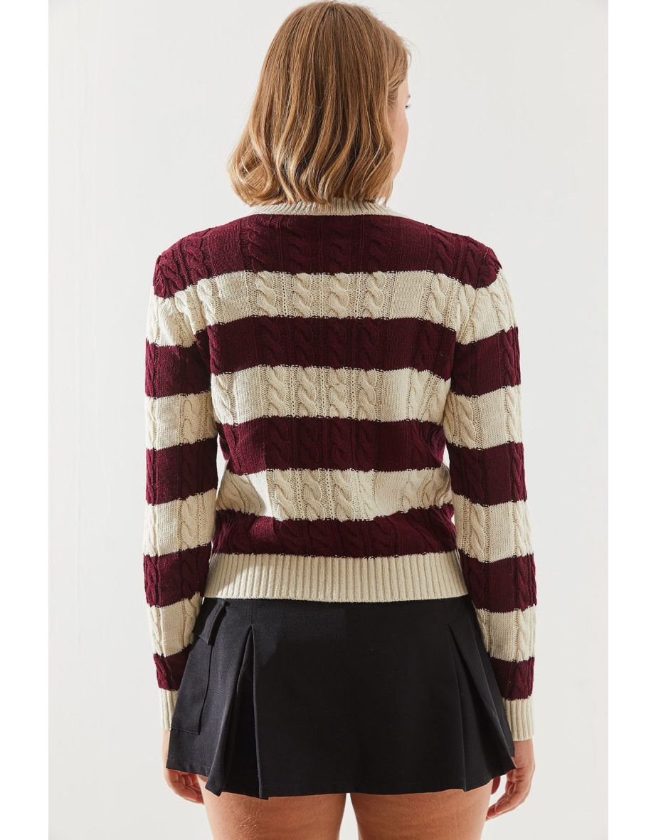 Women's Striped Crew Neck Sweater - 4