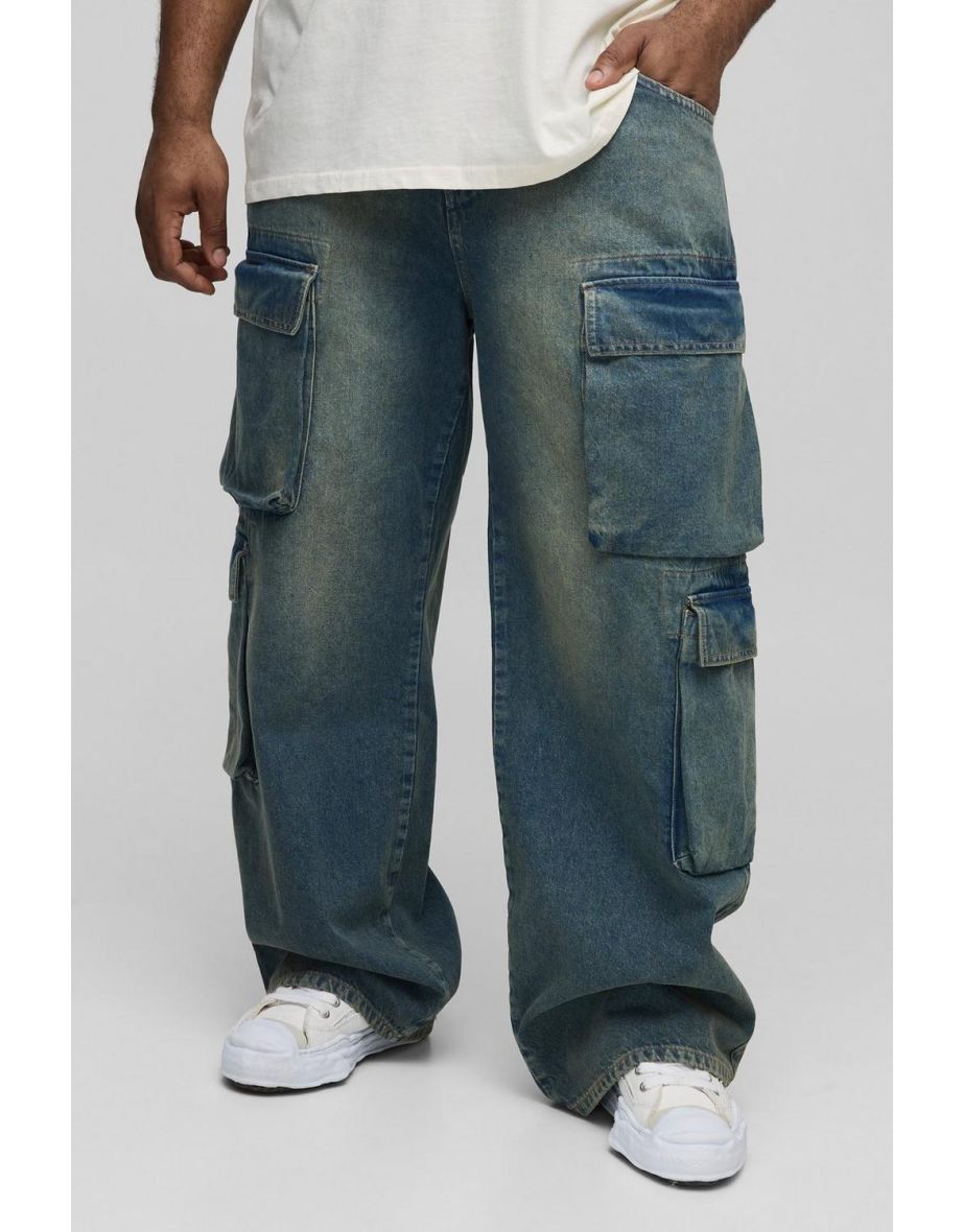 Plus Bellow Cargo Pocket Relaxed Fit Jeans - mid wash