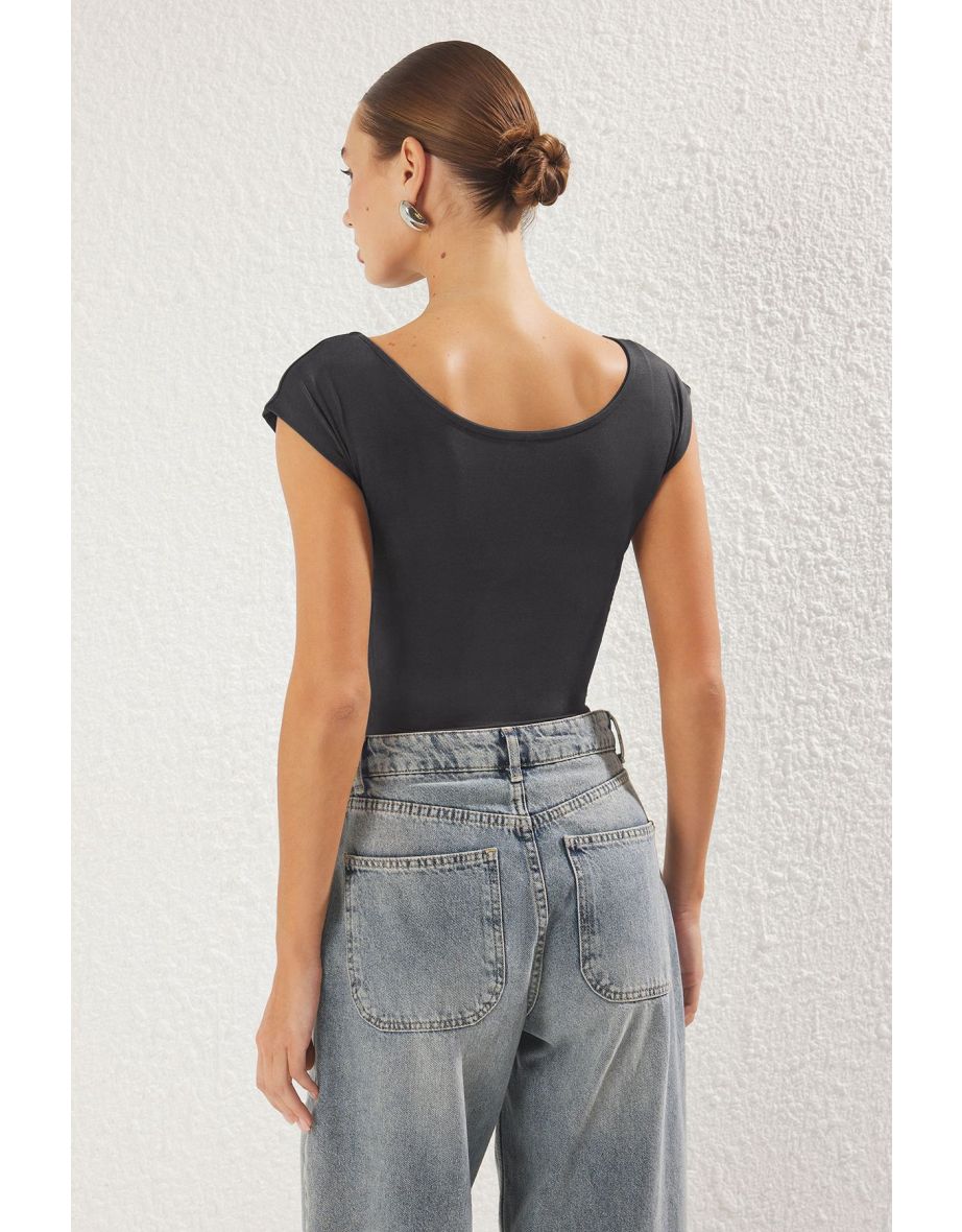 Anthracite Fitted/Fits the Body Boat Neck Flexible Snap Knit Bodysuit - 3