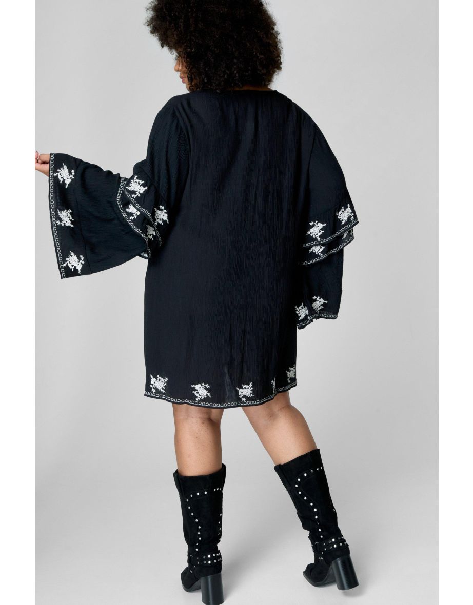 Plus Crinkle Embroidered Ruffle Sleeve Plunge Tunic Dress - 3