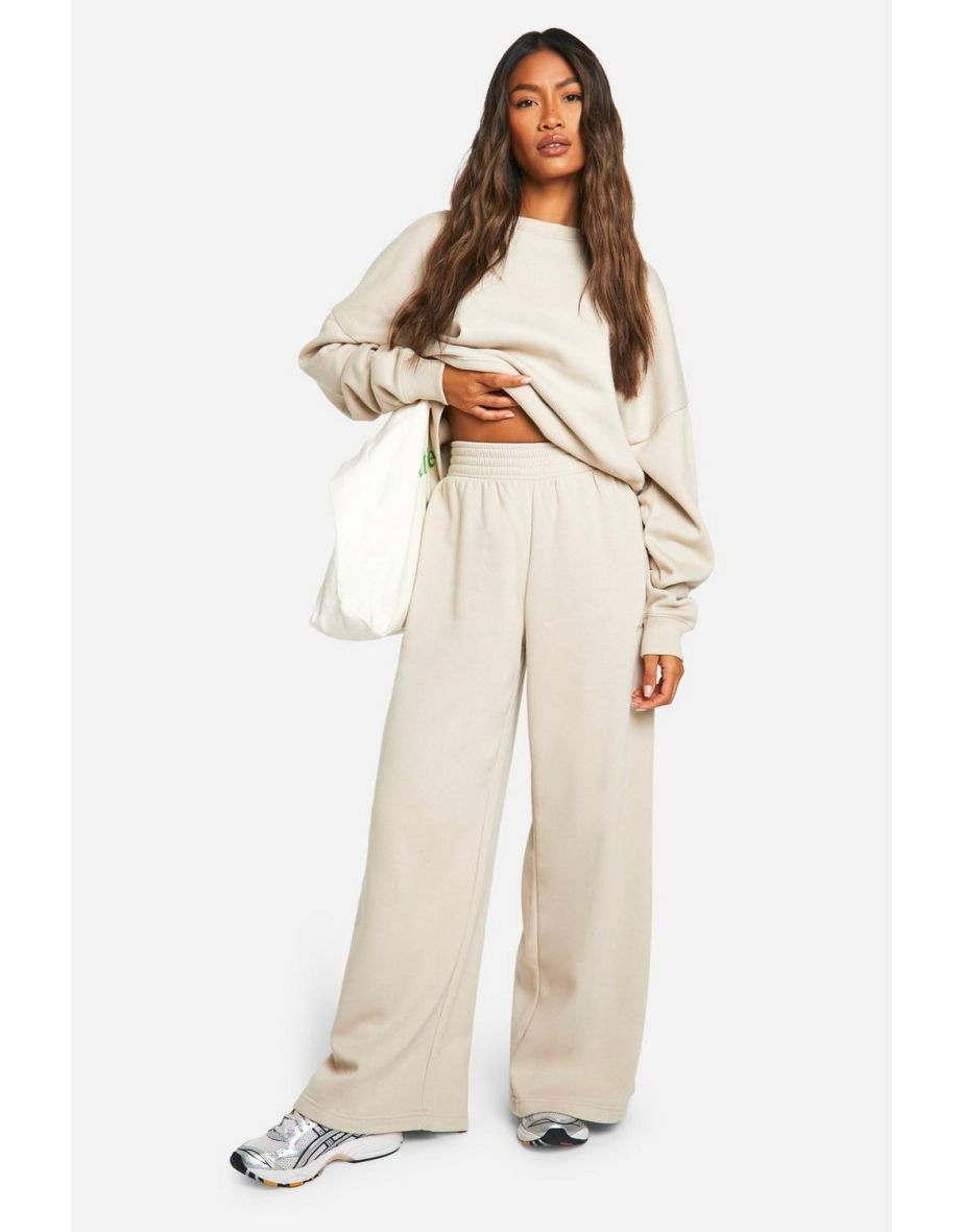 Dsgn Studio Embroidered Boxy Crop Sweatshirt - stone