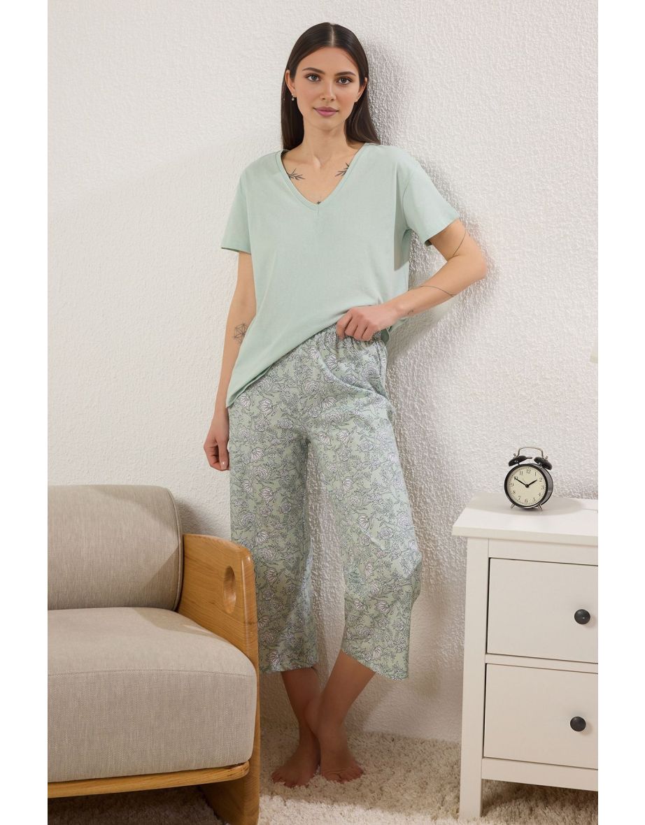 Green Floral Capri Knitted Pajama Set