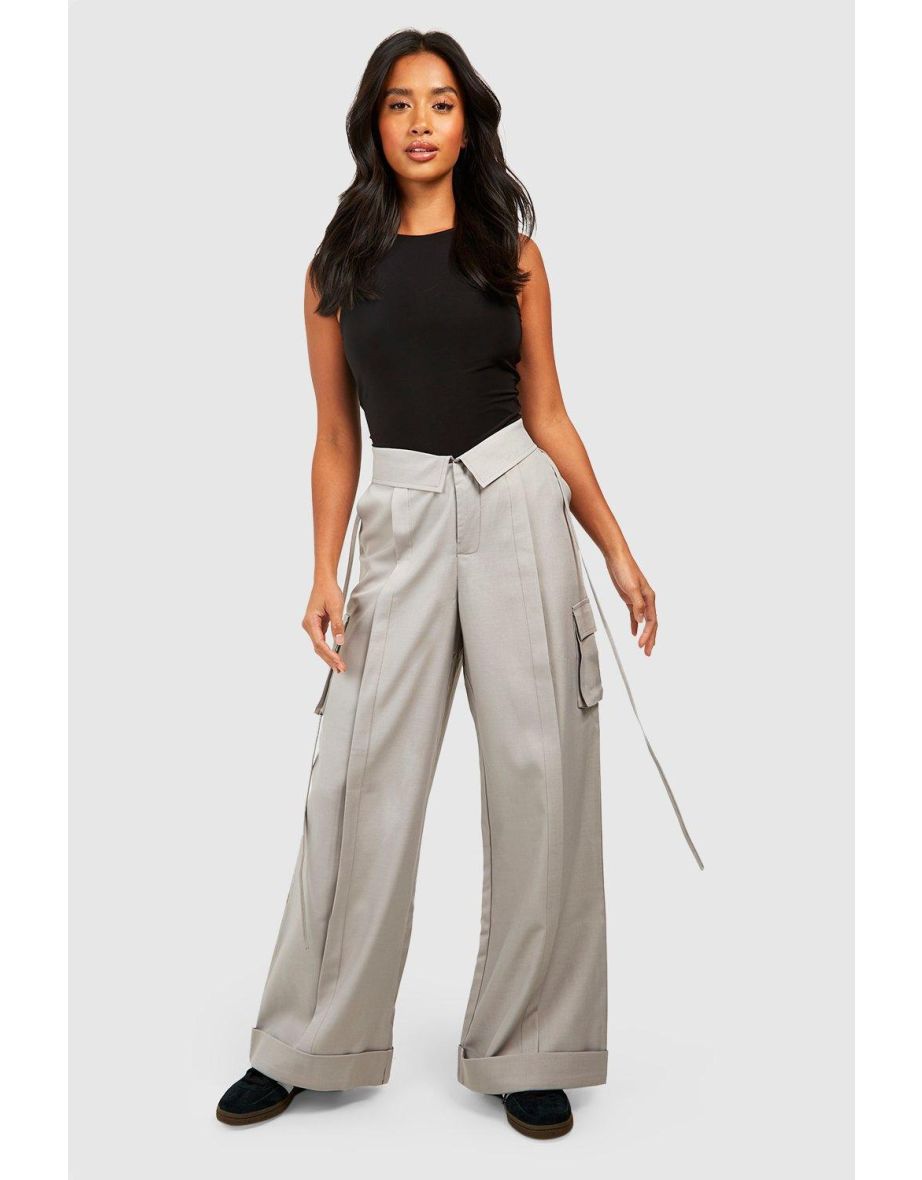 Buy Boohoo Trousers in Saudi, UAE, Kuwait and Qatar