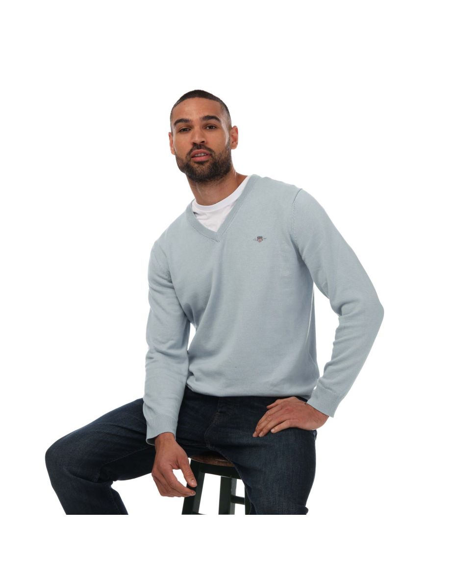 Shop Men s Gant Classic Cotton V Neck Jumper in Blue Online in Bahrain VogaCloset