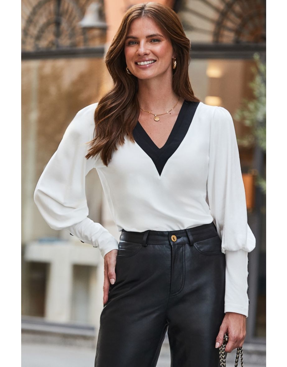 White & Black Contrast Blouson Sleeve Top