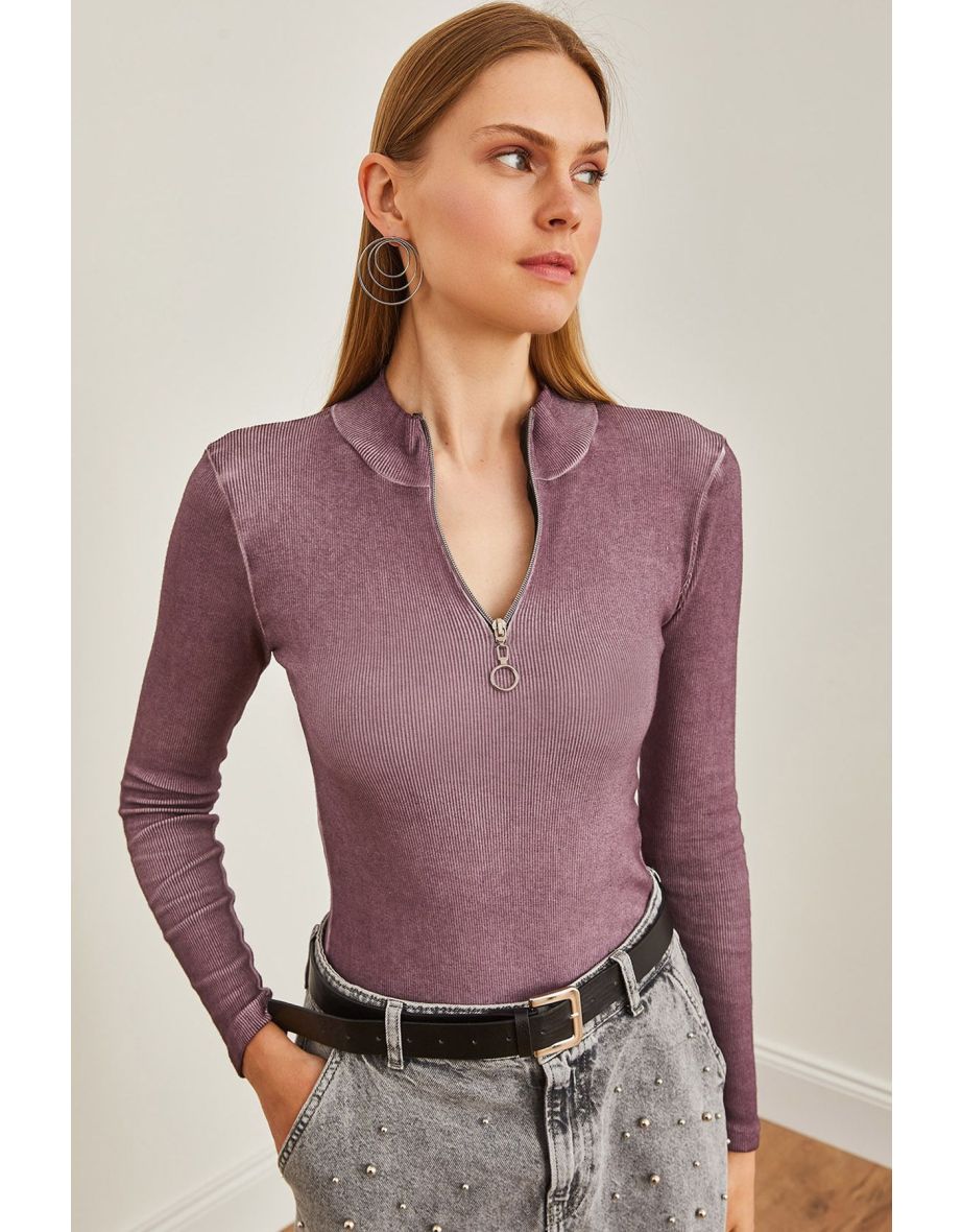 Women's Washed Purple Zippered Turtleneck Lycra Blouse