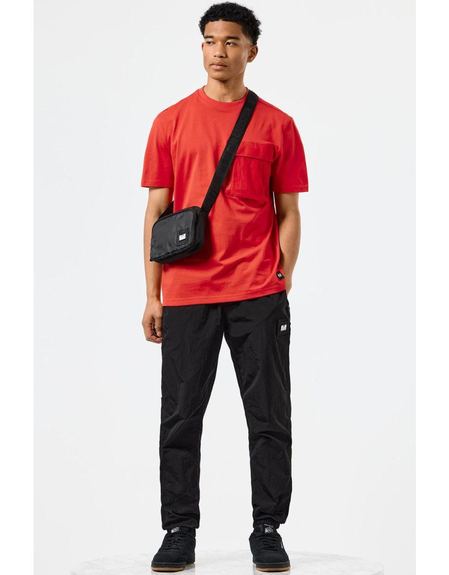 Men's Weekend Offender Takaji Parachute Pocket T-Shirt in Red