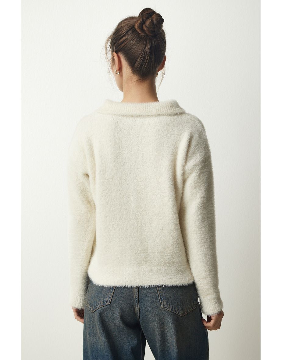 Women's Cream Stylish Buttoned Bearded Knitwear Cardigan - 4
